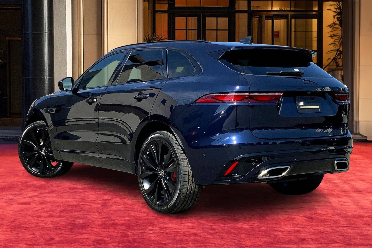 2026 Jaguar F-PACE P400 R-Dynamic S photo 3