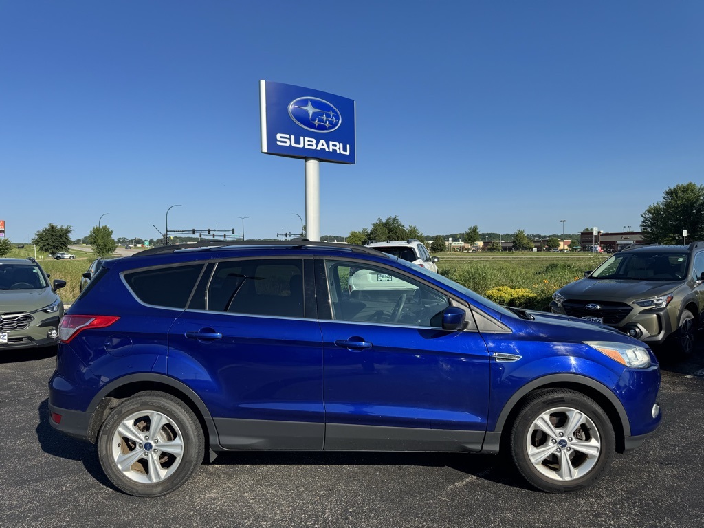 Used 2016 Ford Escape SE with VIN 1FMCU0GX9GUB05008 for sale in Rochester, Minnesota