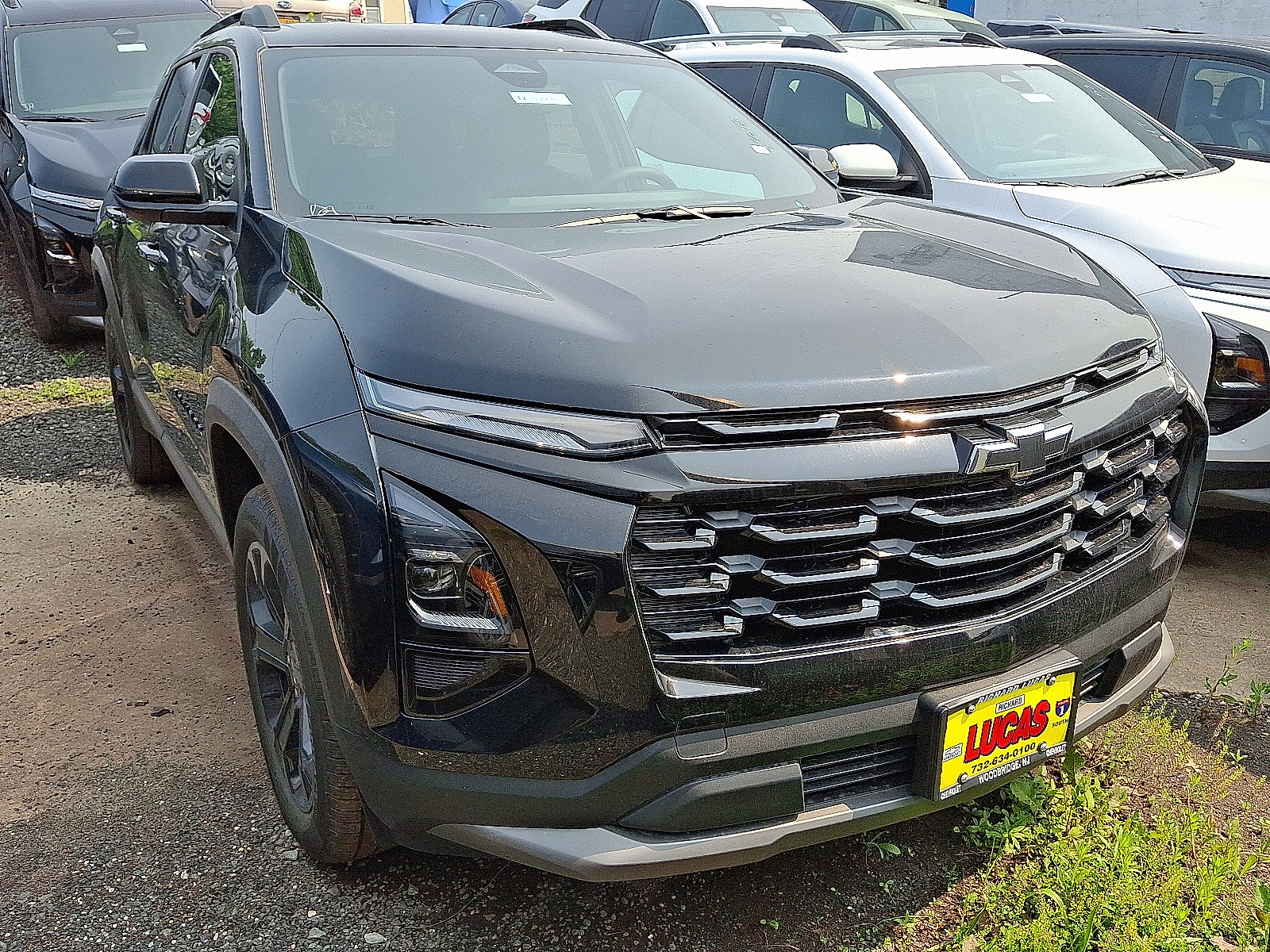 2026 Chevrolet Equinox LT photo 2