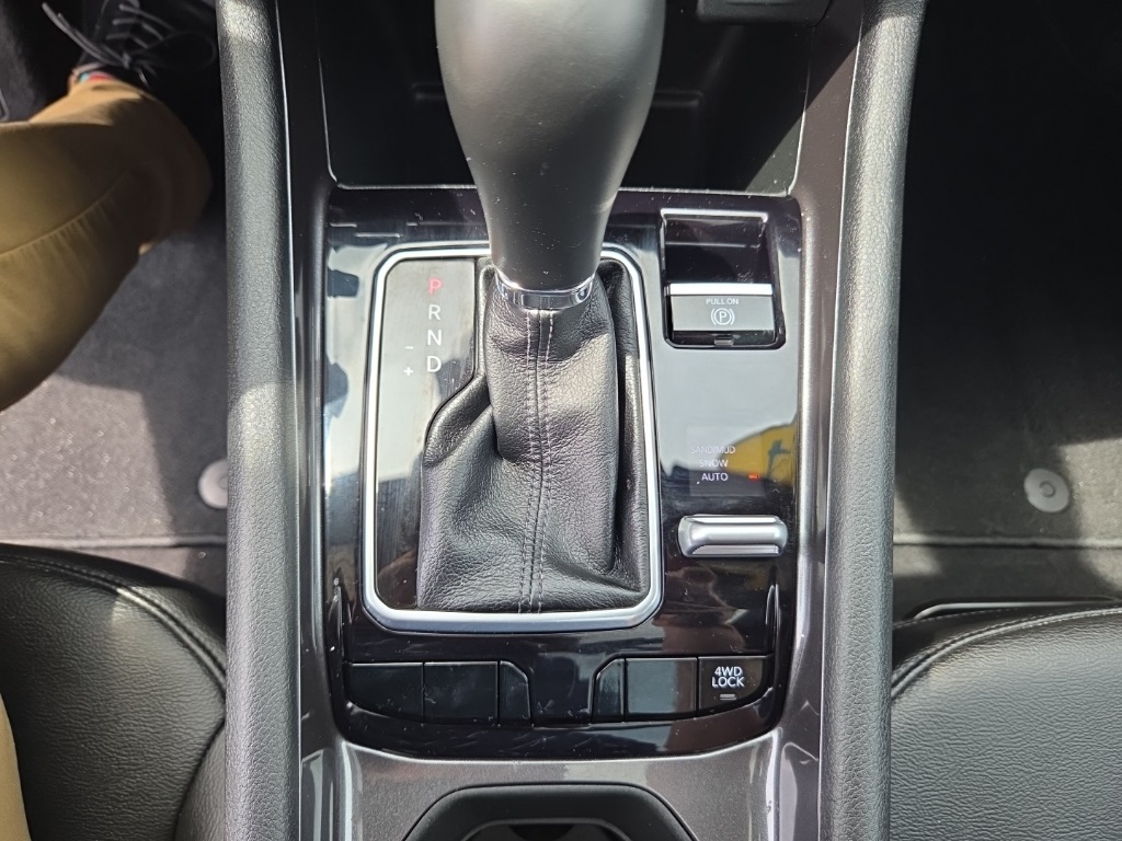 2024 Jeep Compass Latitude Lux photo 18