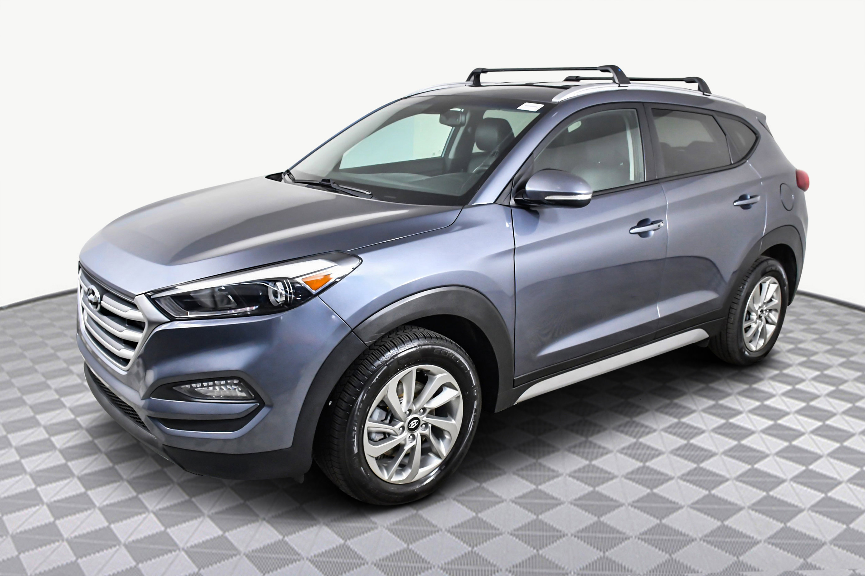 2017 Hyundai Tucson SE Plus Sport photo 3