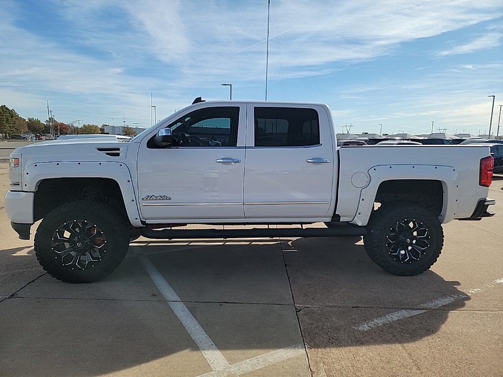 2018 Chevrolet Silverado 1500 LTZ photo 2