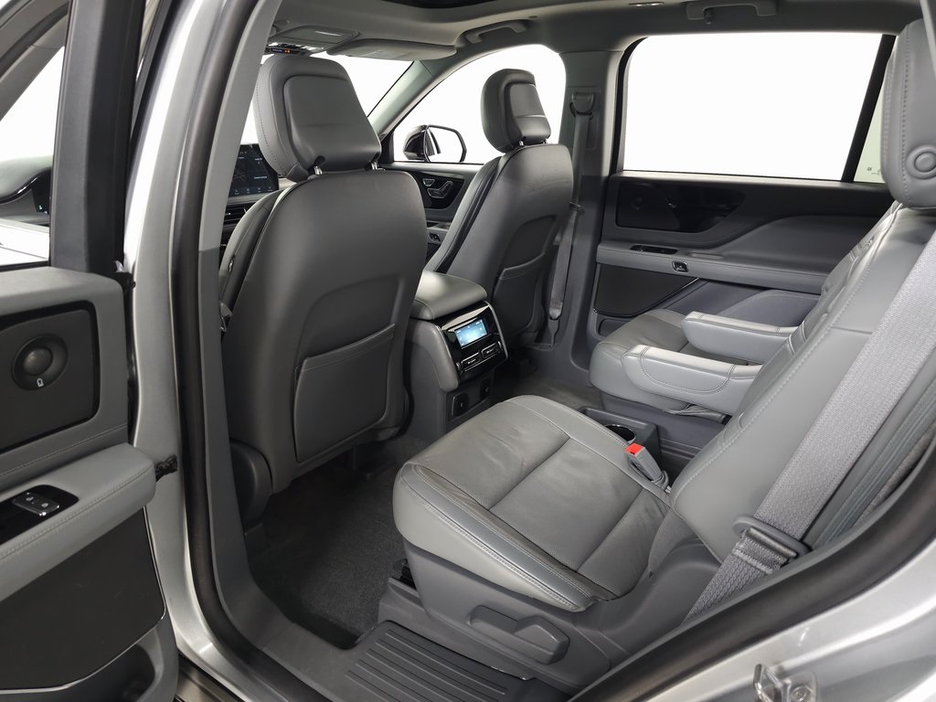 2020 Lincoln Aviator Reserve photo 30