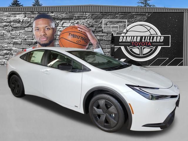 2026 Toyota Prius LE's photo