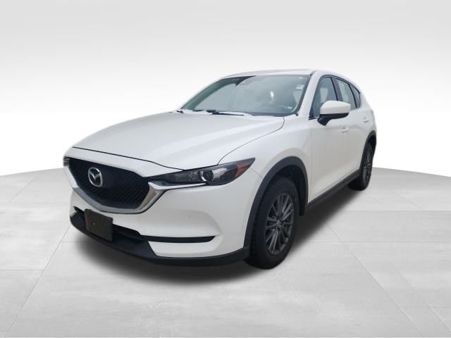 2017 Mazda CX-5 Sport's photo