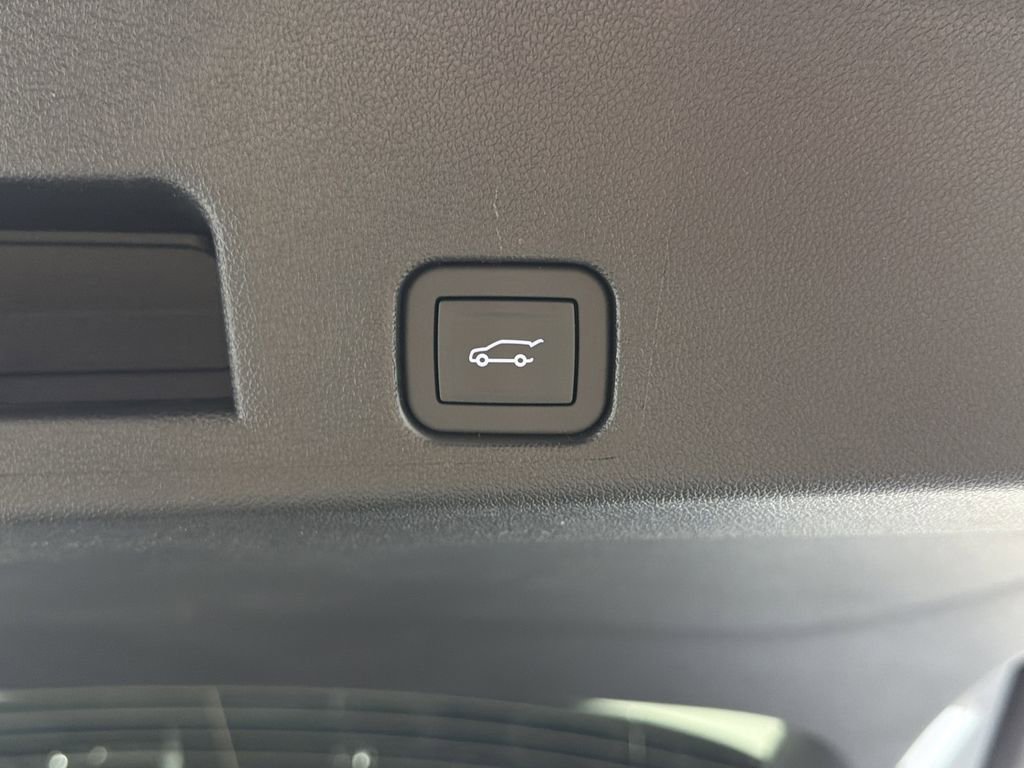 2026 Buick Enclave Sport Touring photo 18