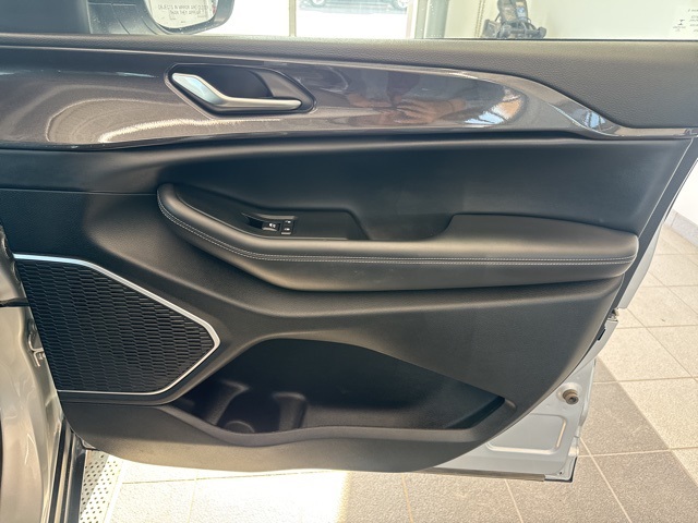 2022 Jeep Grand Cherokee Laredo photo 14