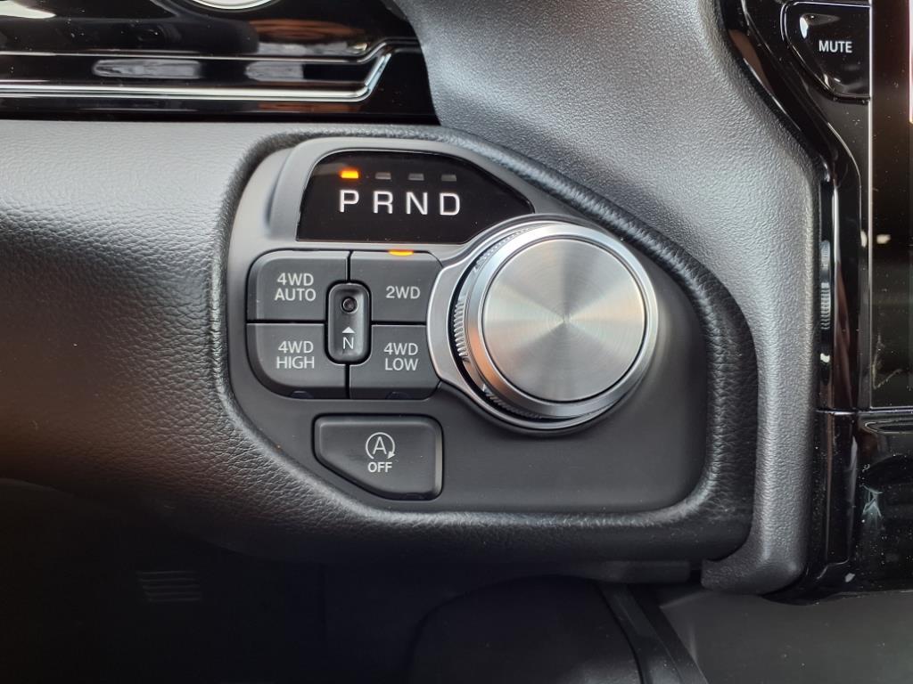 2025 Ram 1500 Laramie photo 12