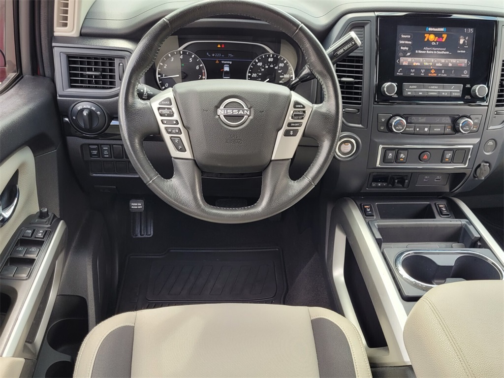 2023 Nissan Titan SV photo 6