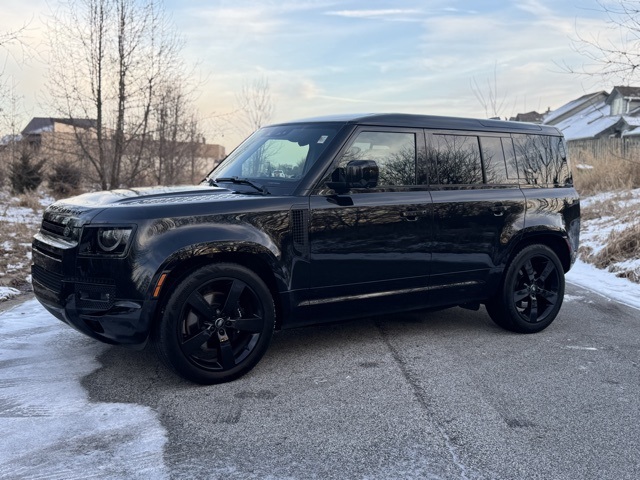 2024 Land Rover Defender V8's photo