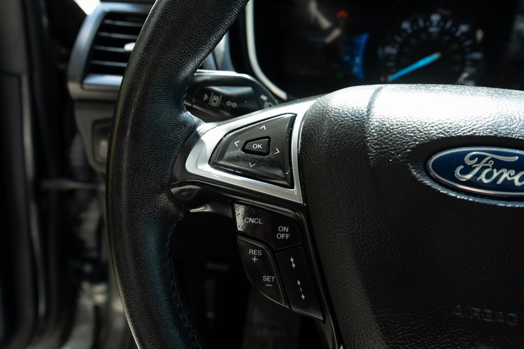 2019 Ford Fusion Hybrid Titanium photo 20