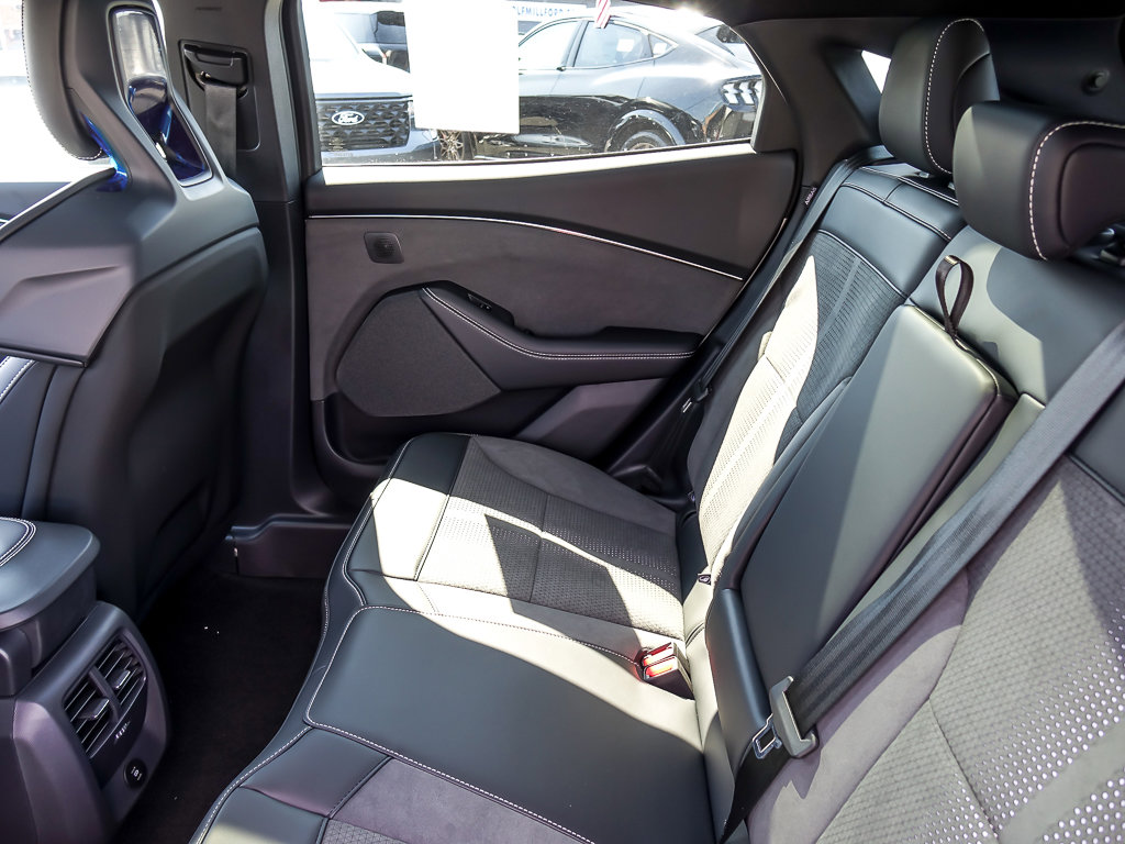 2025 FORD MUSTANG MACH-E - Image 9