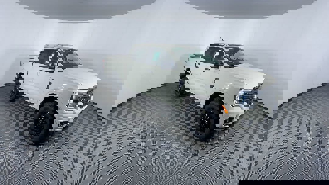 2025 Ford Ranger XLT photo 2