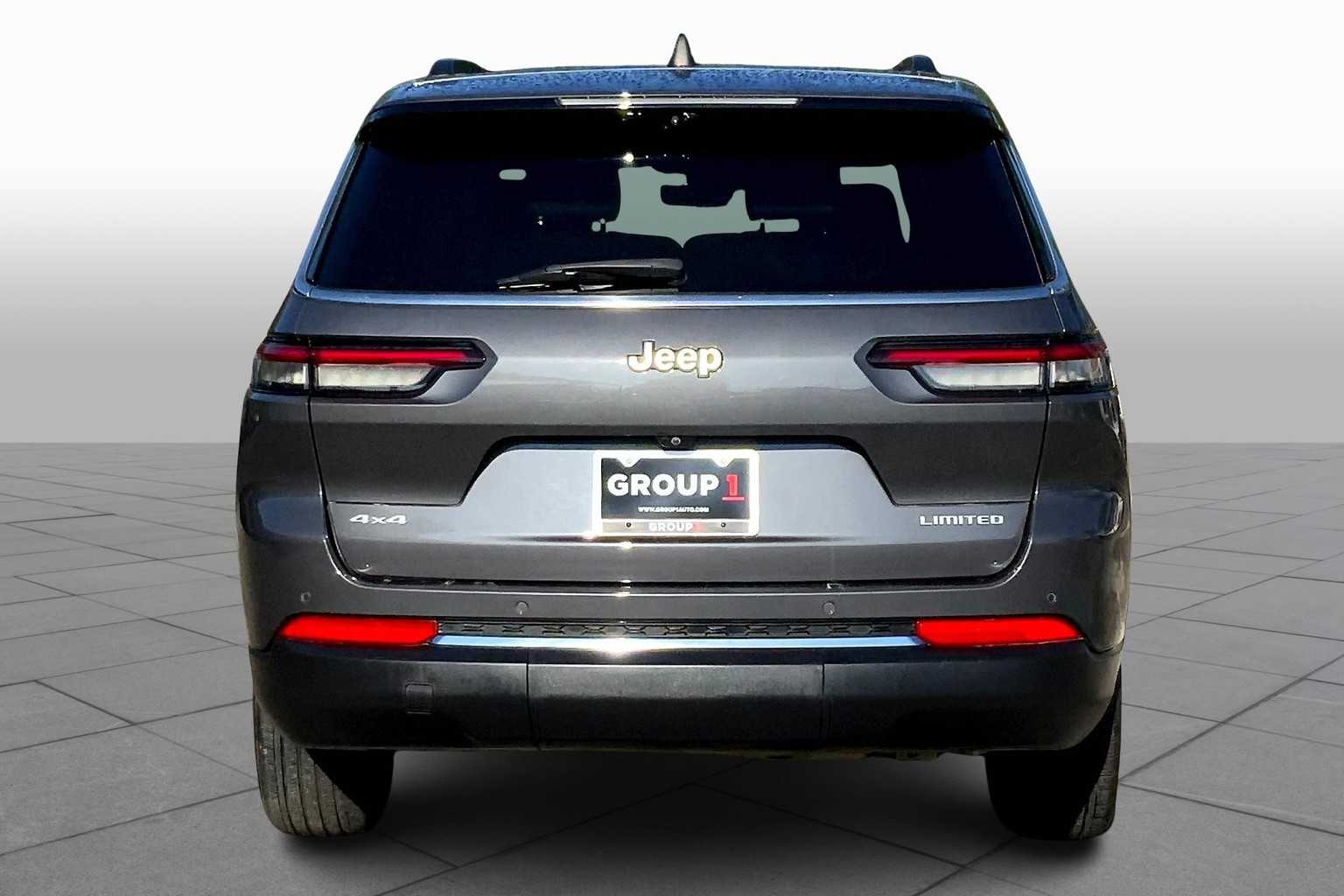 2024 Jeep Grand Cherokee Limited photo 4