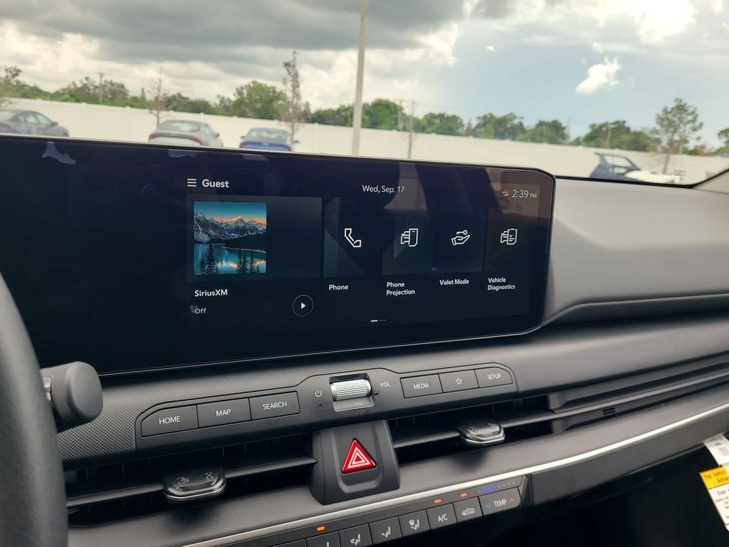 2025 Kia K4 LXS photo 17