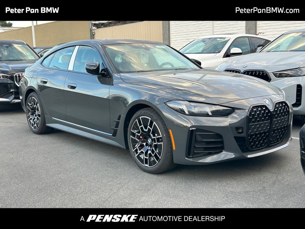 2026 BMW 4 Series 430i's photo