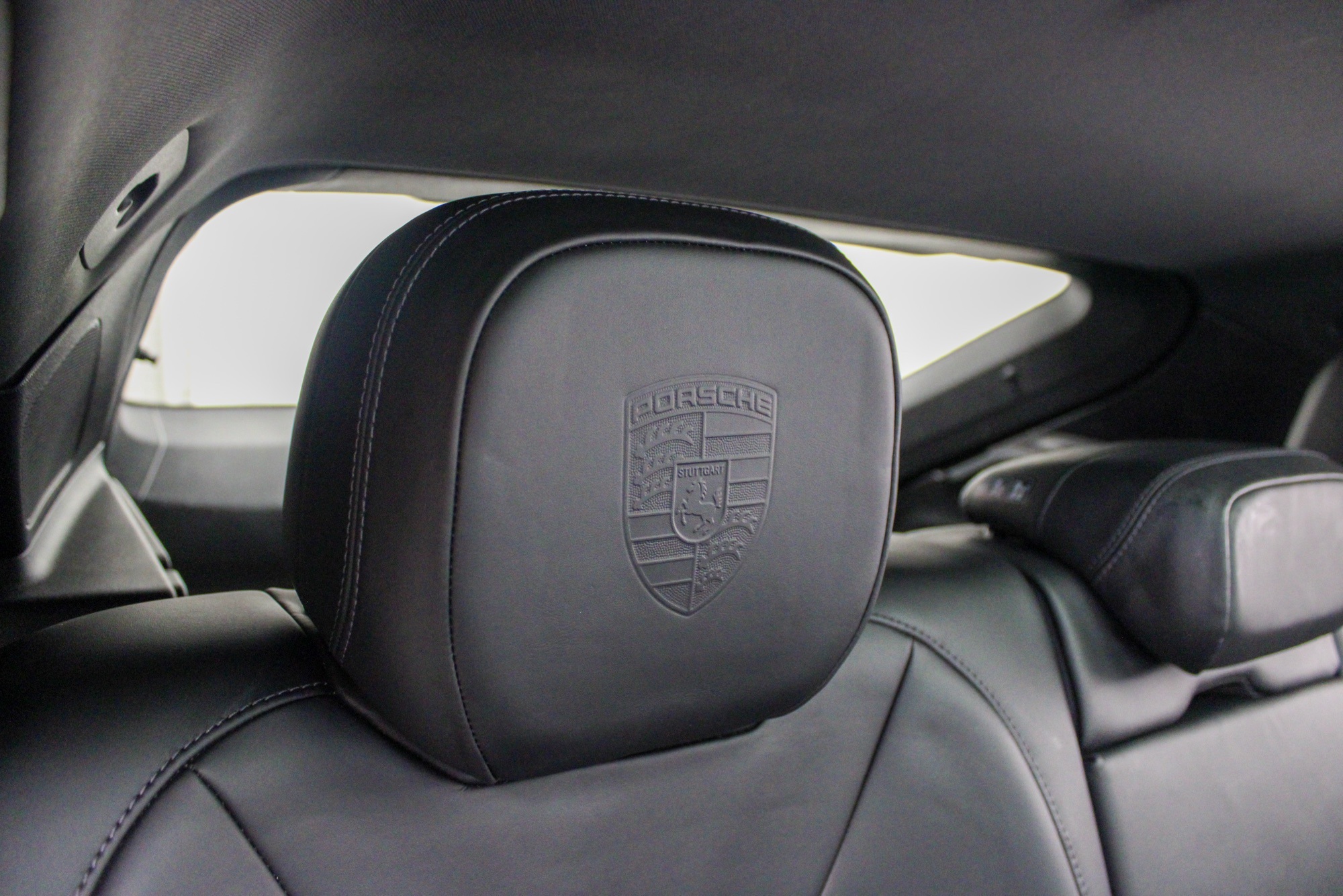 2022 Porsche Cayenne Coupe photo 27