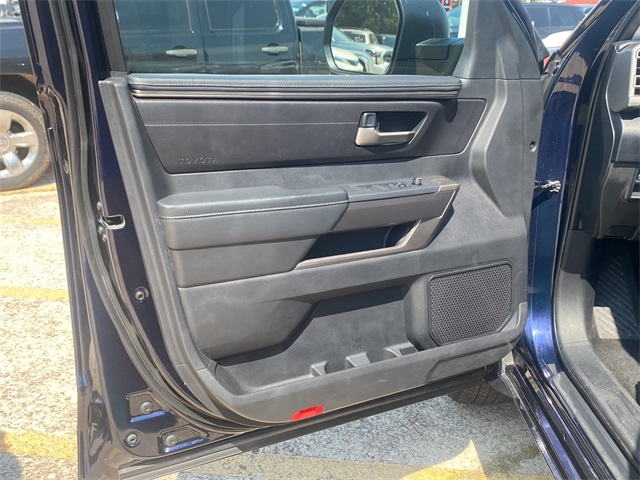 2022 Toyota Tundra SR5 photo 18