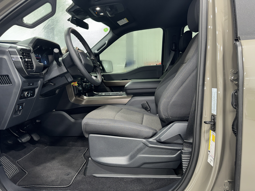 2025 Ford F-150 STX photo 3
