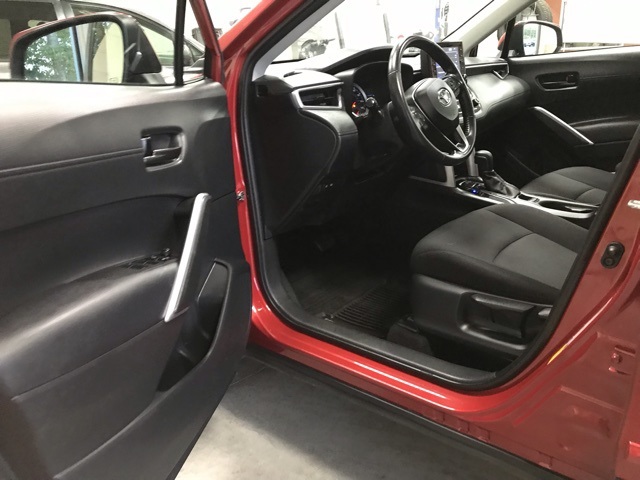 2022 Toyota Corolla Cross LE photo 11