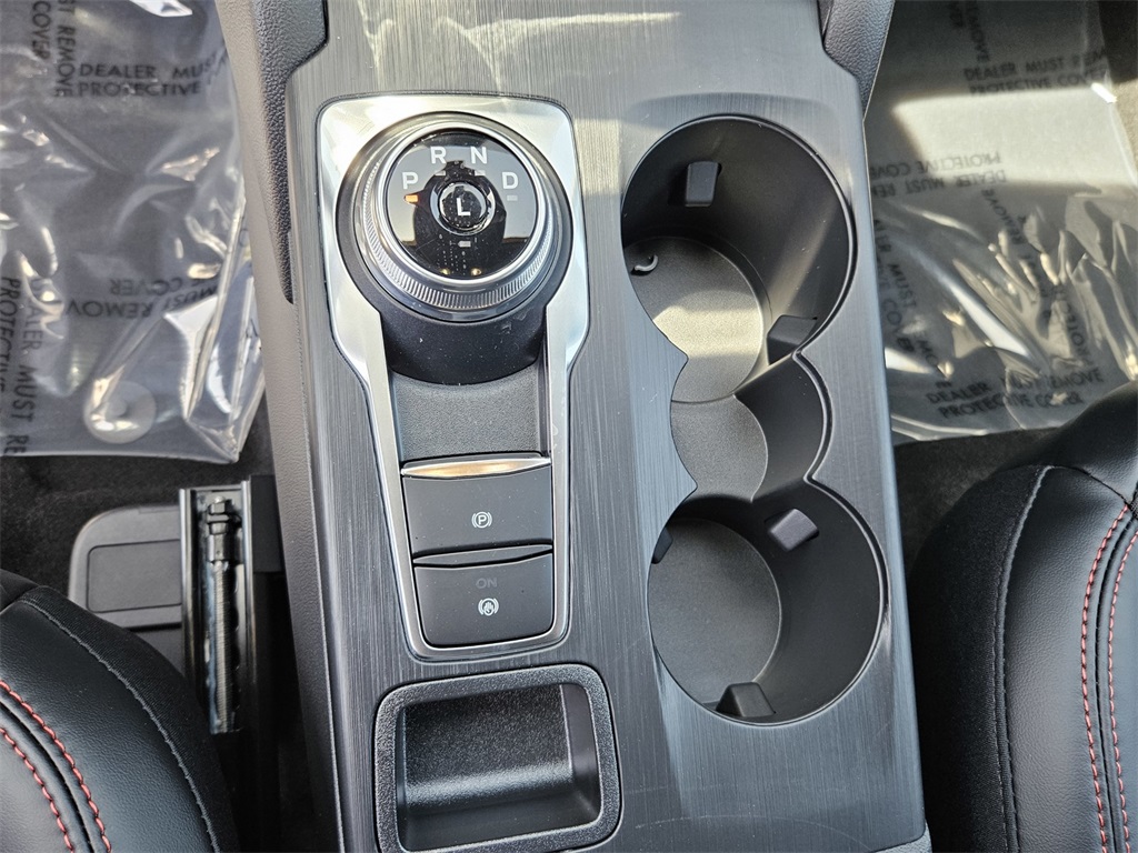 2025 Ford Escape ST-Line Hybrid photo 18