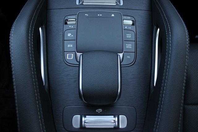 2025 Mercedes Benz GLS 450 4MATIC photo 32