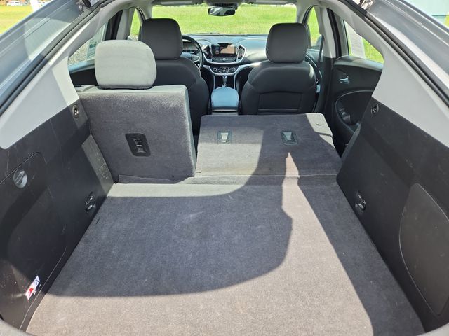 2017 Chevrolet Volt LT photo 24