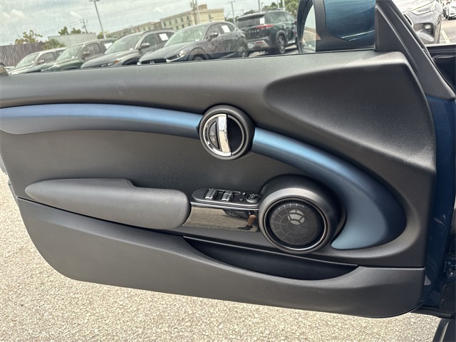 2021 Mini Cooper Convertible S photo 24
