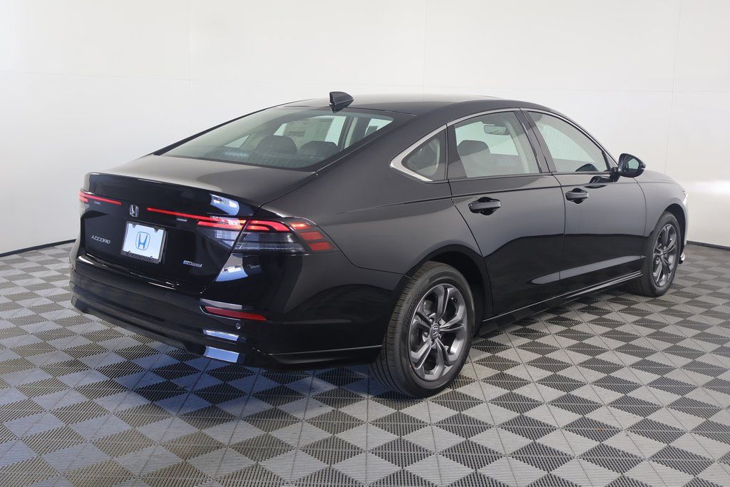 2025 Honda Accord Hybrid EX-L photo 2