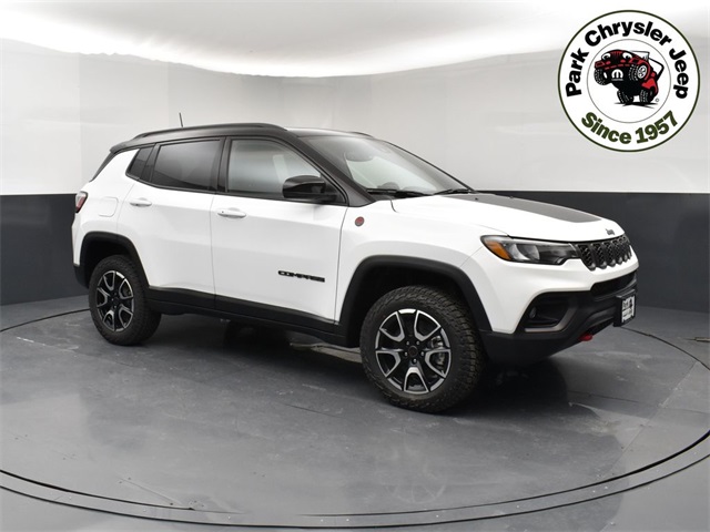 2026 Jeep Compass Trailhawk's photo