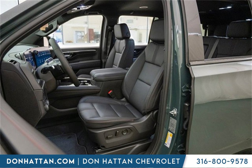 2026 Chevrolet Tahoe RST photo 4
