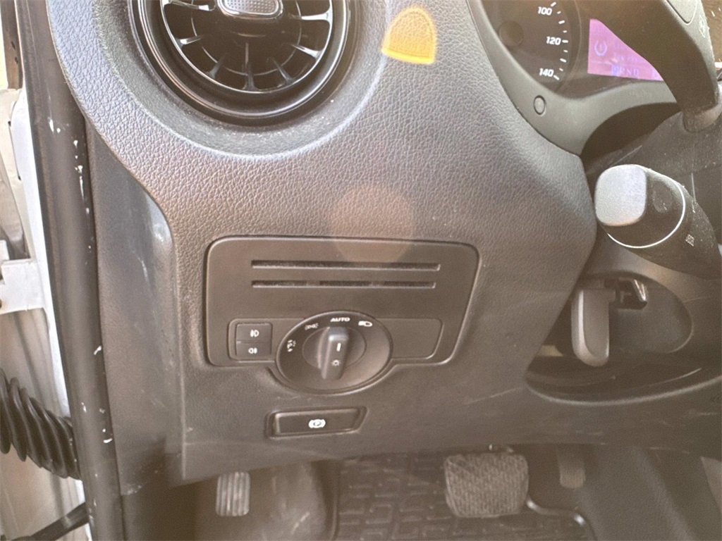 2021 Mercedes Benz Metris Cargo photo 26