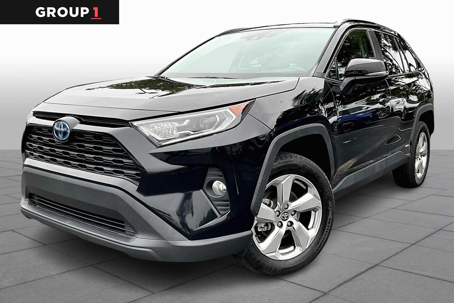 2021 Toyota RAV4 XLE Premium's photo