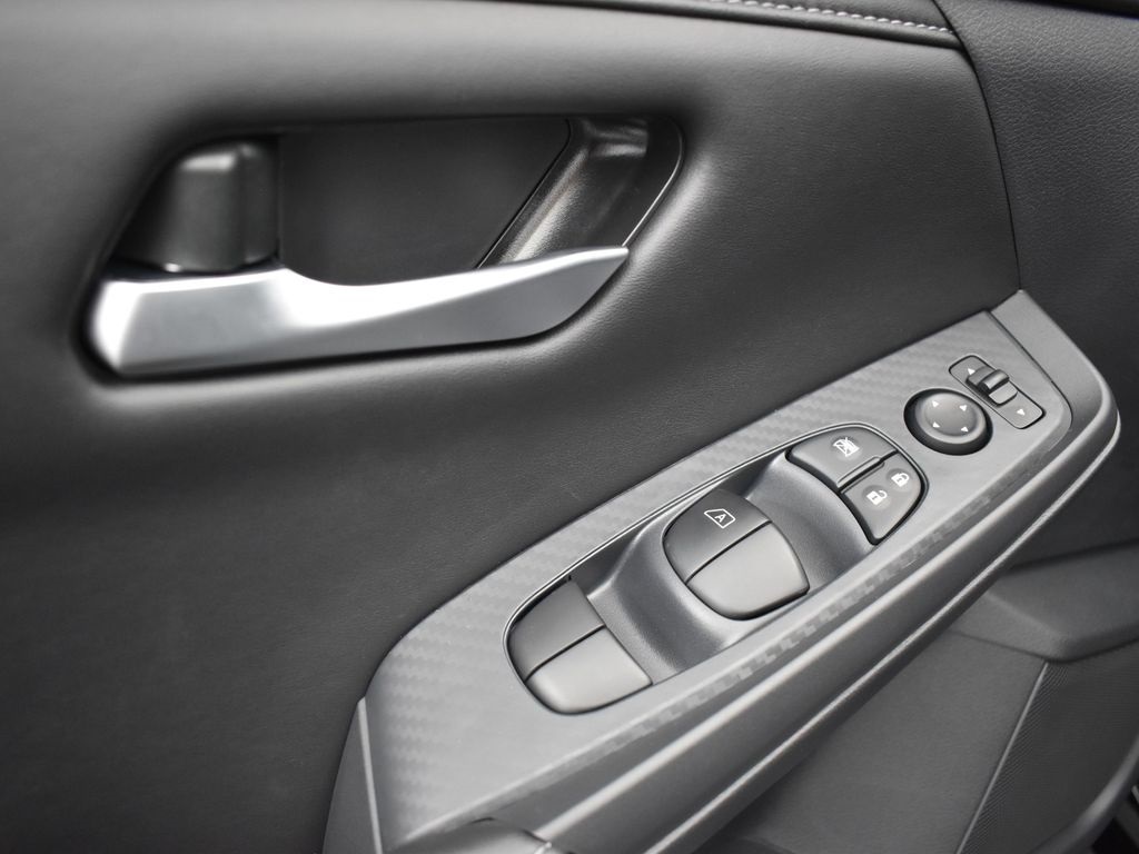2025 Nissan Sentra SV photo 21