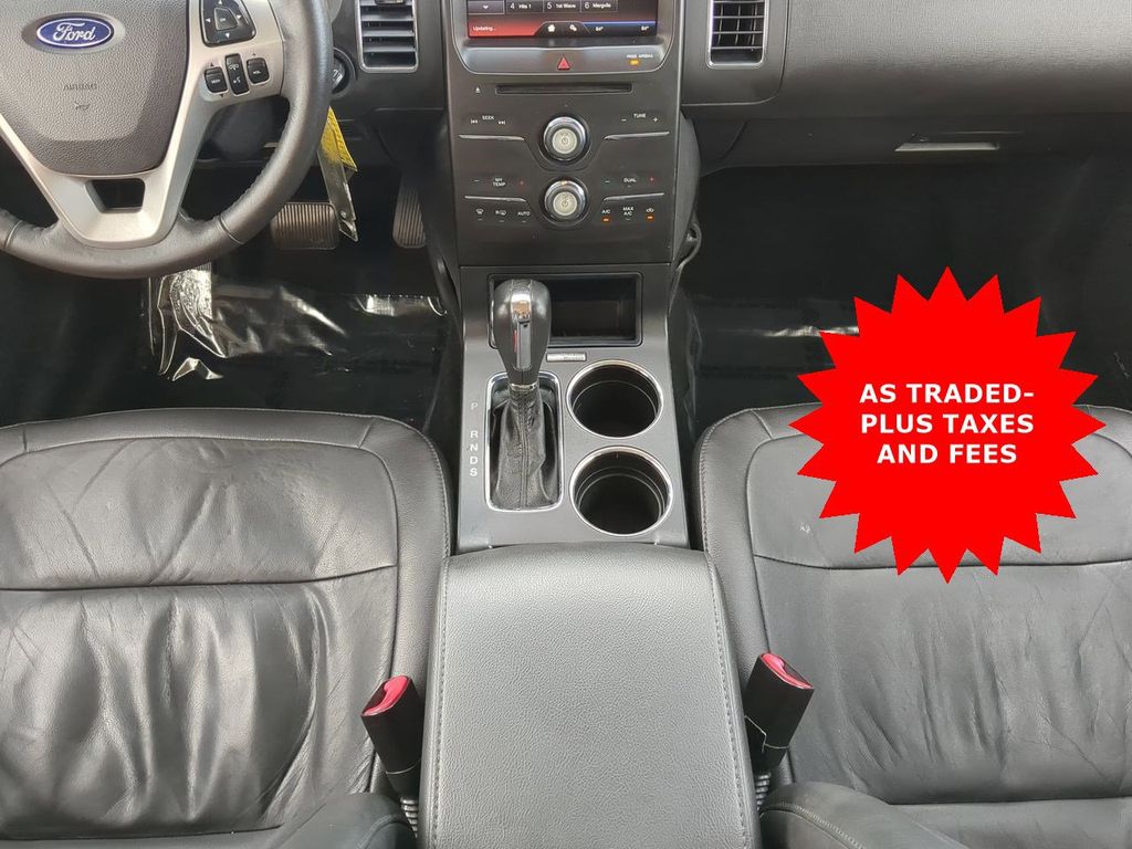 2013 Ford Flex SEL photo 16