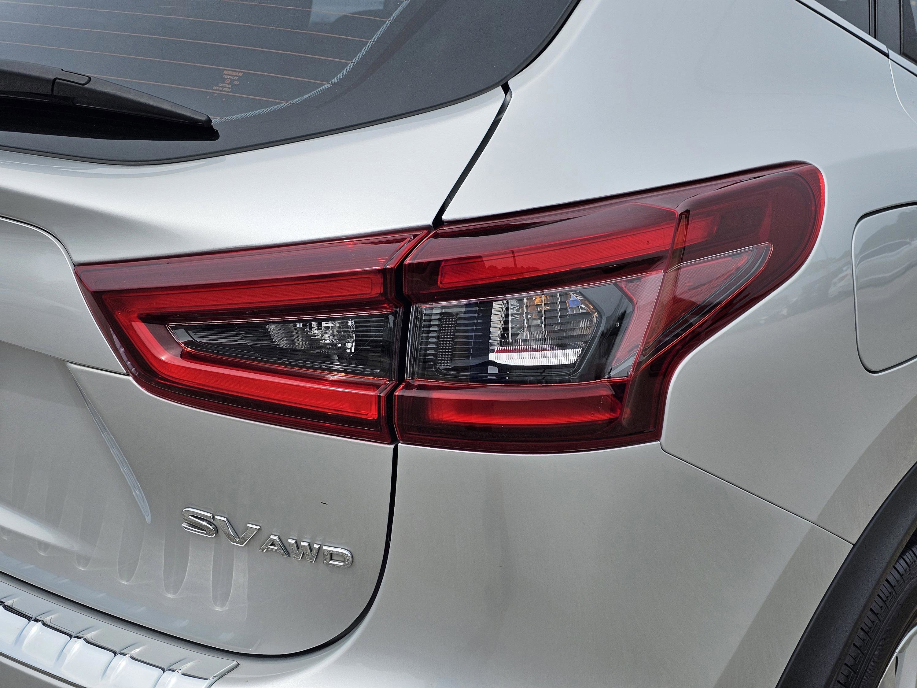 2022 Nissan Rogue Sport SV photo 9