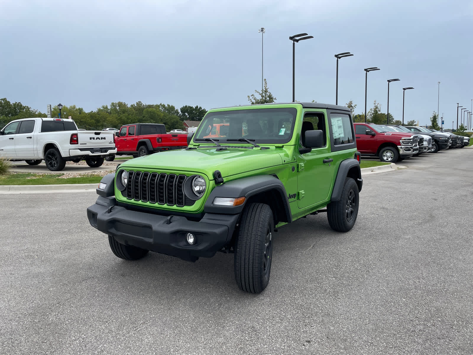 2025 Jeep Wrangler Sport photo 4
