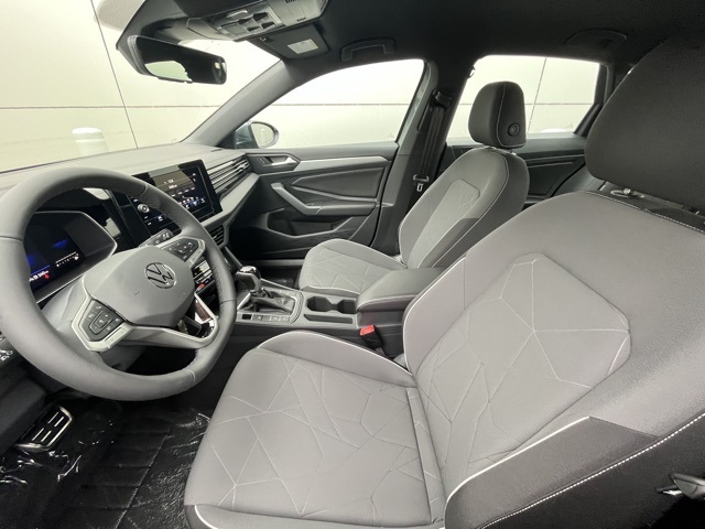 2026 Volkswagen Jetta Sport photo 2