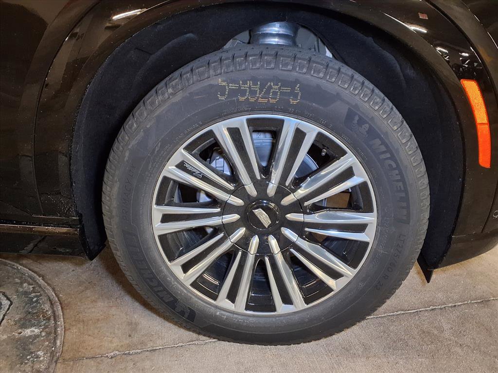 2026 Cadillac Escalade IQ Luxury photo 2