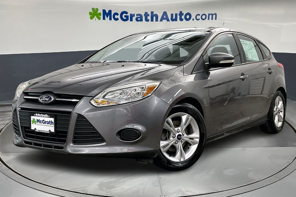 Used 2014 Ford Focus SE with VIN 1FADP3K24EL228074 for sale in Iowa City, IA