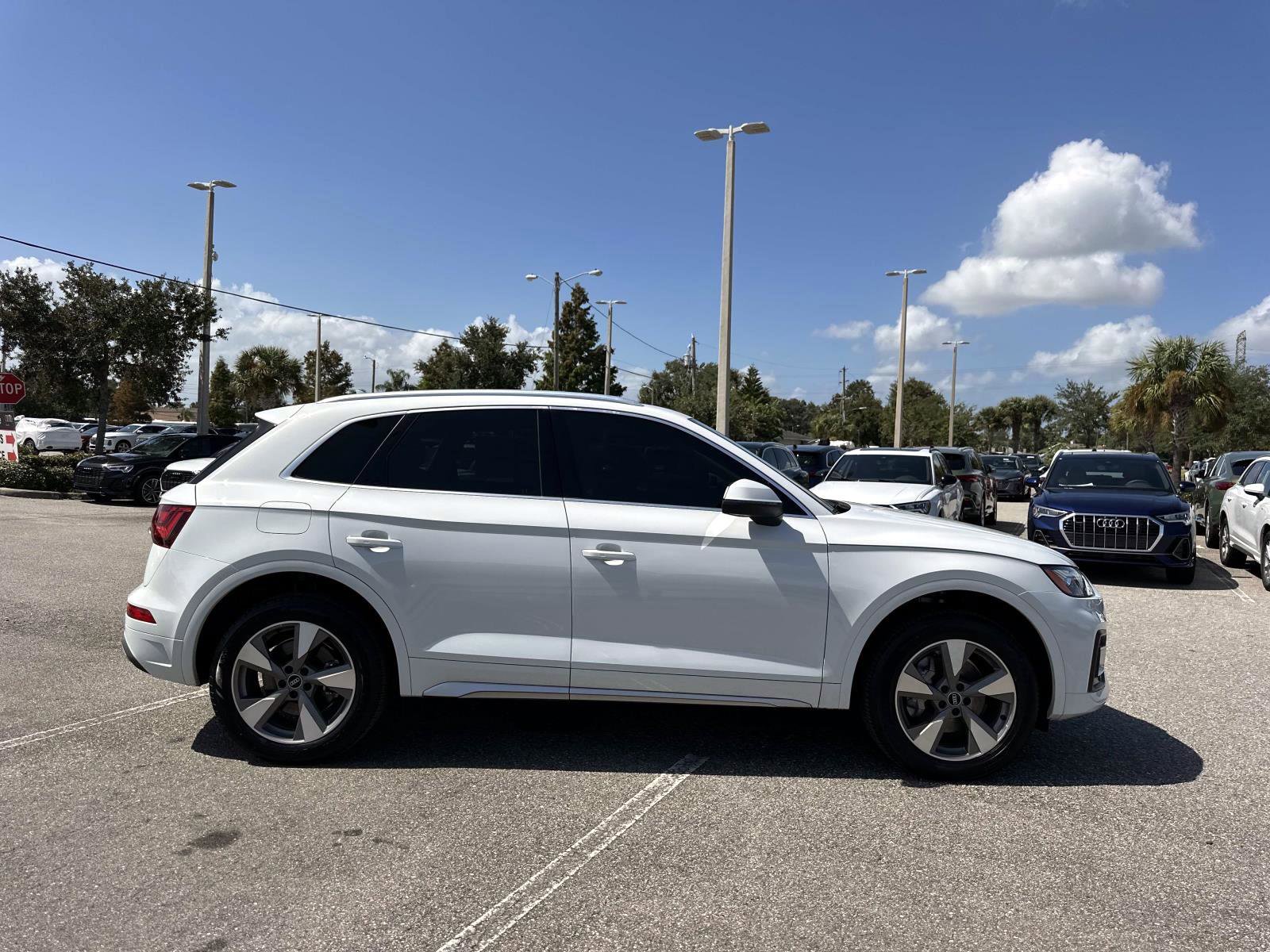 2023 Audi Q5 Premium Plus 40 TFSI photo 3