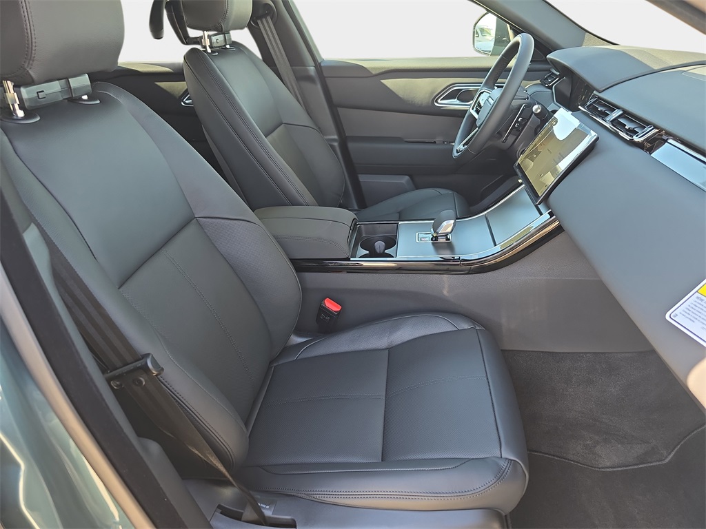 2026 Land Rover Range Rover Velar S photo 9
