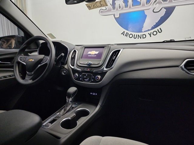 2023 Chevrolet Equinox LS photo 21