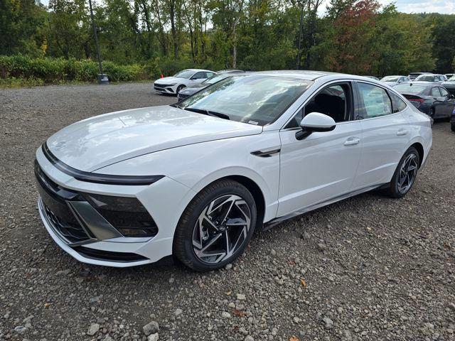 2026 Hyundai Sonata SEL's photo