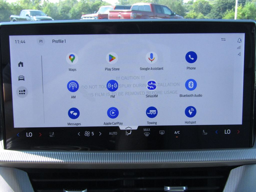 2025 Ford Explorer photo 20