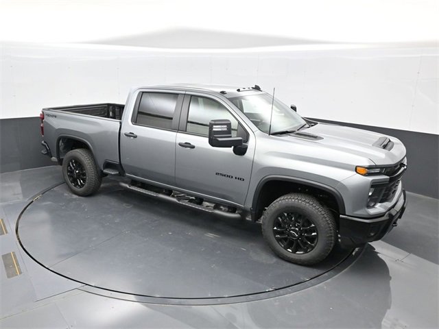 2026 Chevrolet Silverado 2500HD Custom's photo
