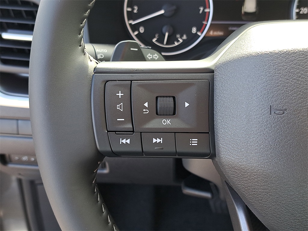 2026 Nissan Rogue SV photo 24