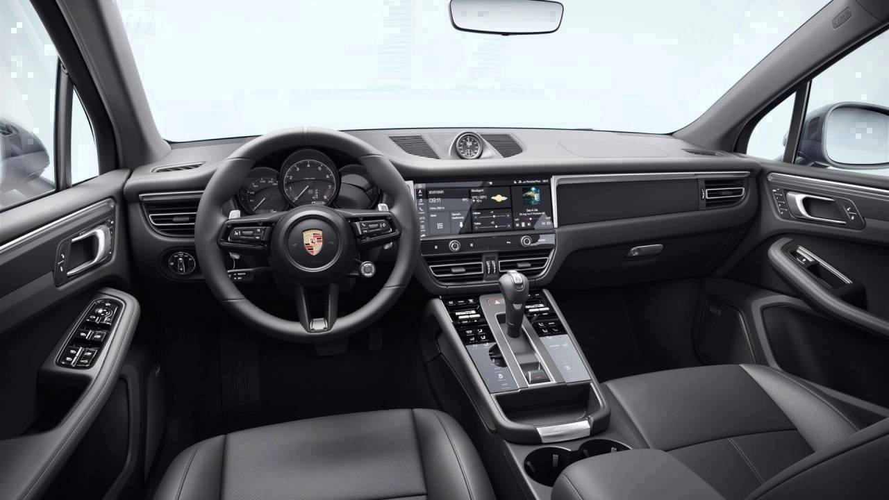 2025 Porsche Macan T photo 5
