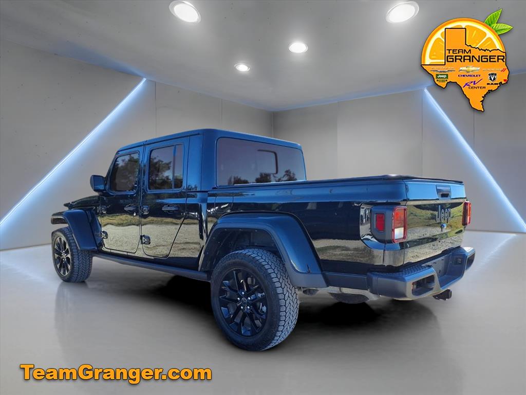2025 Jeep Gladiator Sport photo 3