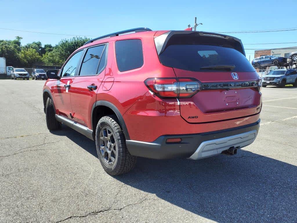 2025 Honda Pilot TrailSport photo 4